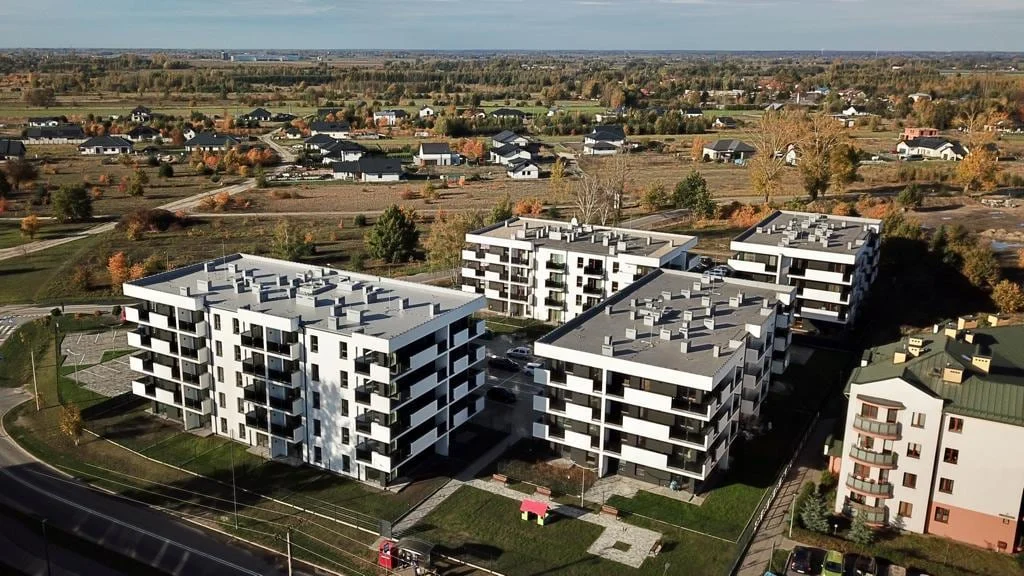 Apartamenty Rumiankowa i Parkingowa w Żyrardowie, widok z lotu ptaka